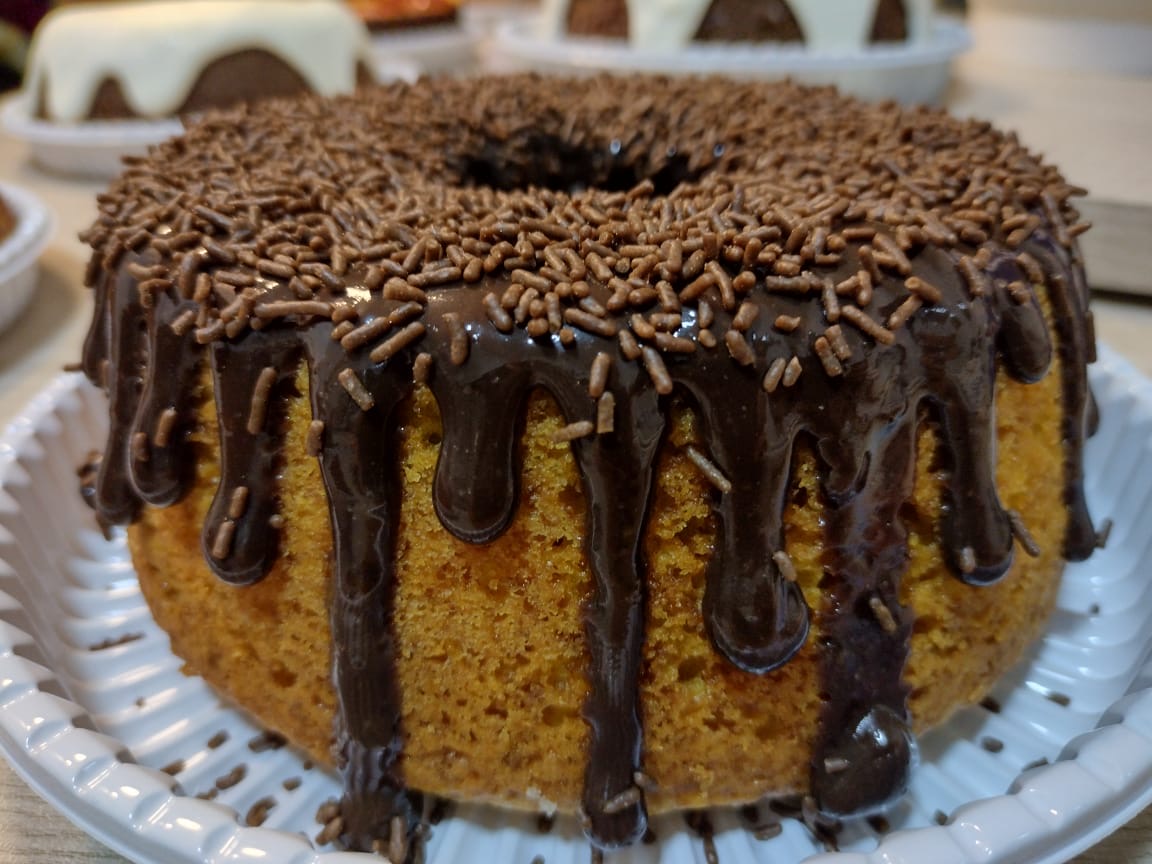 Bolo de Cenoura c/ Cobertura de Chocolate