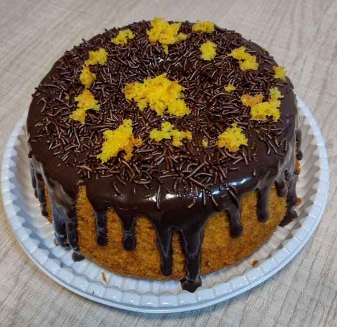 Bolo de Cenoura c/ Chocolate Vulcão
